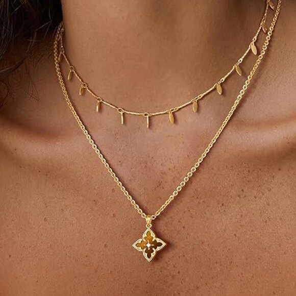 Neiman Marcus 14K Gold Plated CZ Clover Mother of Pearl Pendant - Picture 2 of 4